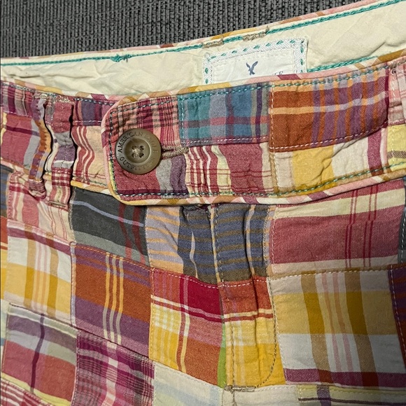American Eagle Vintage Plaid Women Shorts y2k - Picture 2 of 4
